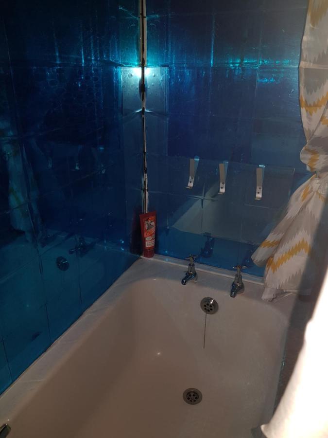 Vivid Apartment Birmingham Bagian luar foto