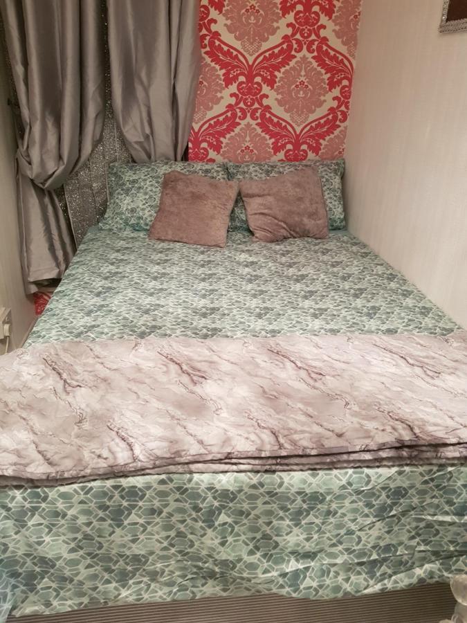 Vivid Apartment Birmingham Bagian luar foto